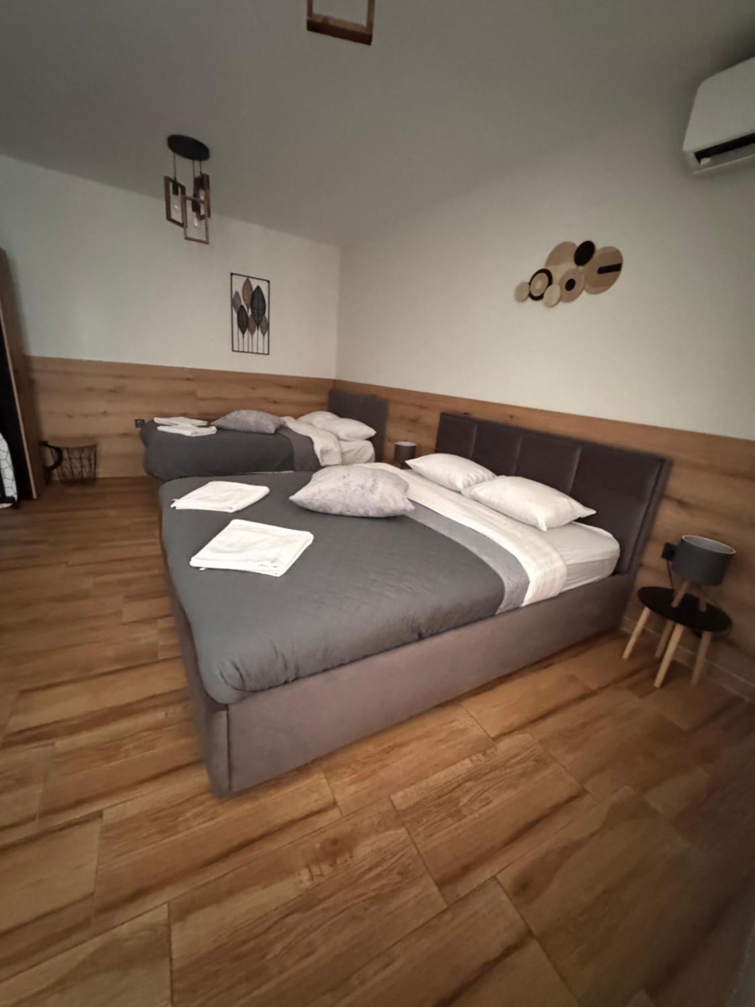 Goldy With Private Garden Апартаменти Burgas